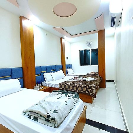 Hotel Shreem Ujjain Buitenkant foto
