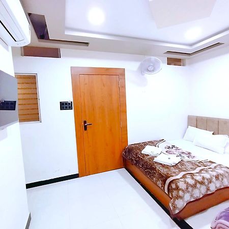 Hotel Shreem Ujjain Buitenkant foto