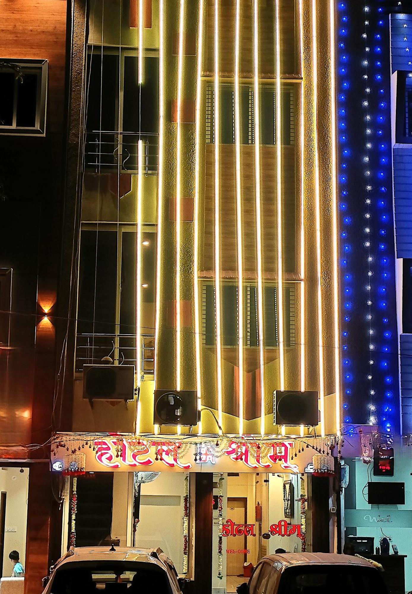 Hotel Shreem Ujjain Buitenkant foto