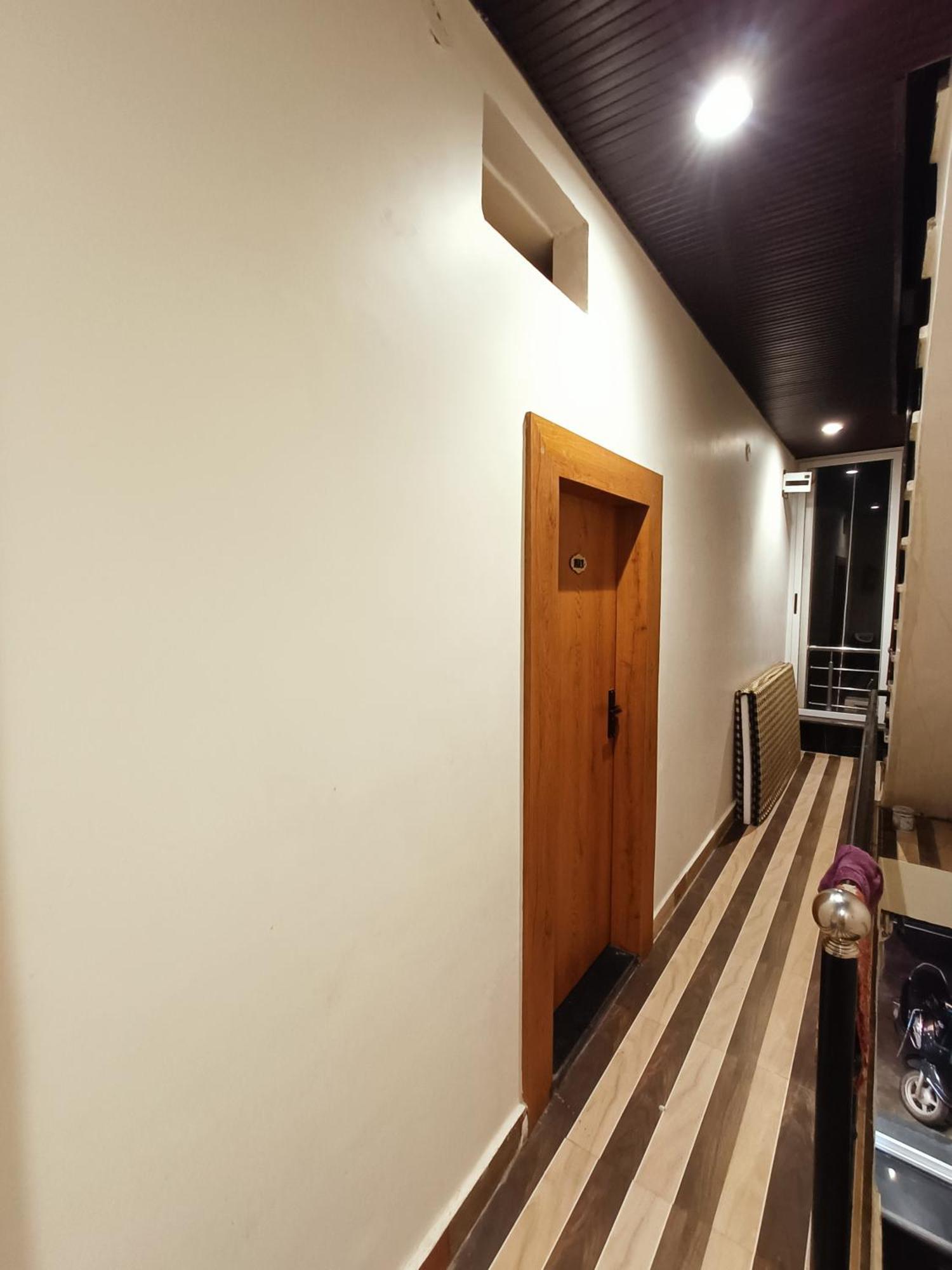Hotel Shreem Ujjain Buitenkant foto