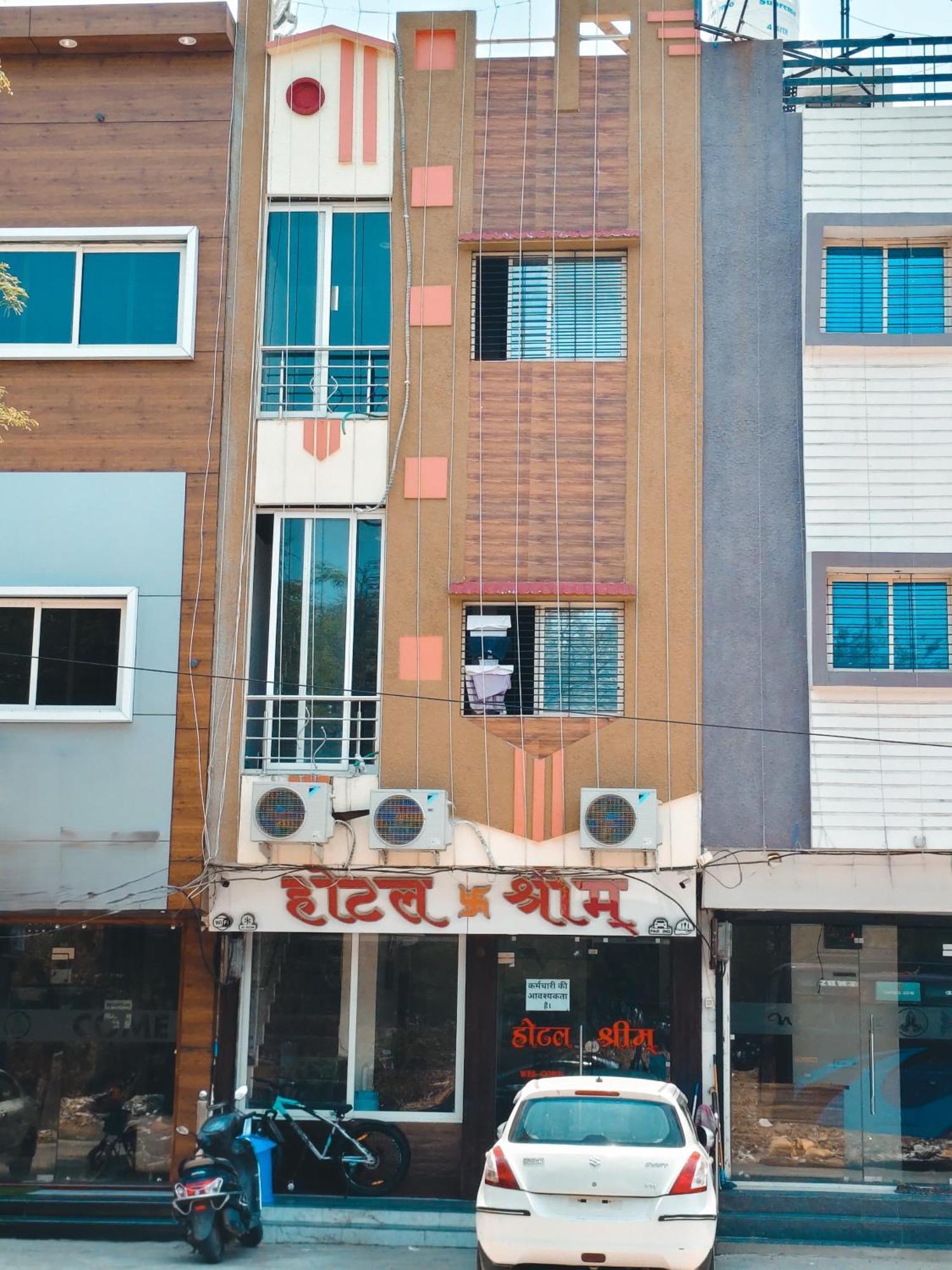Hotel Shreem Ujjain Buitenkant foto